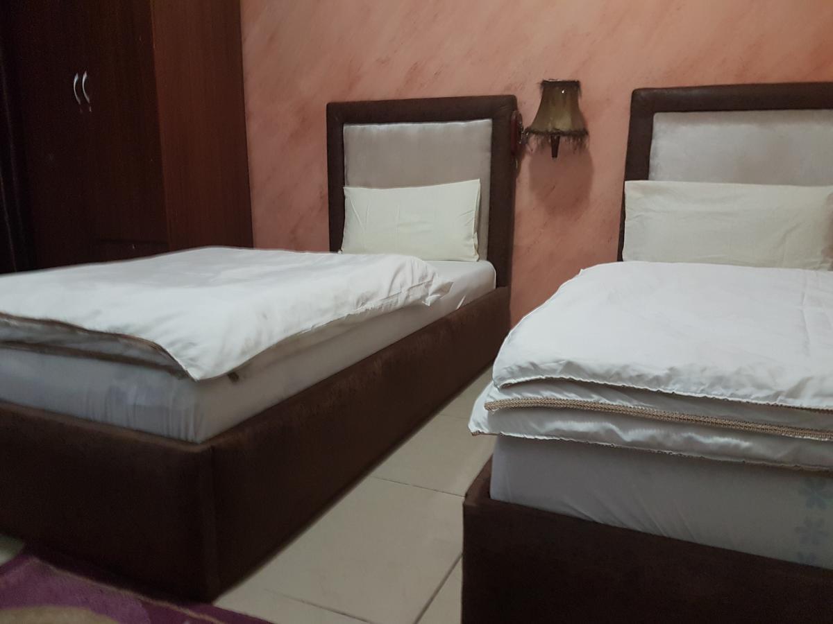 Novo Hotel 布拉柴维尔 外观 照片